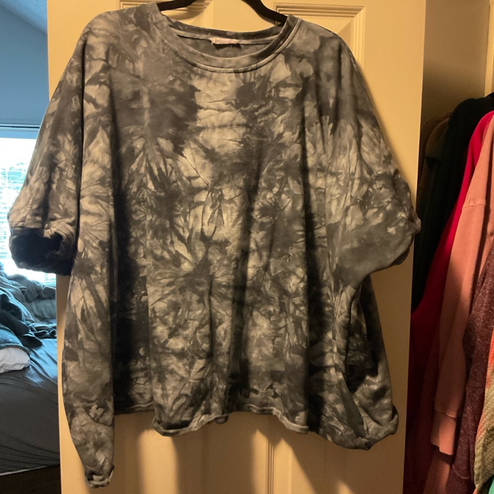 Chic Soul Charcoal Tie-Dye Tee